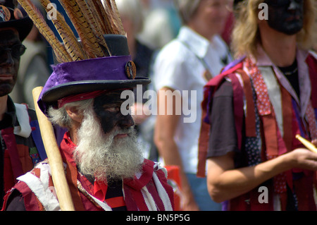 Morris-Mann in die Töpfchen Festival, Cromer, Norfolk Stockfoto