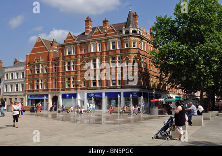 Domplatz, Peterborough, Cambridgeshire, England, Vereinigtes Königreich Stockfoto