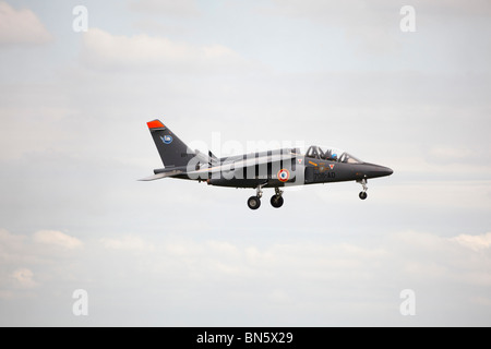 Französische Armee De l ' Air Alphajet Ansatz zur RAF Waddington International Airshow - Ankünfte 2. Juli 2010 Stockfoto