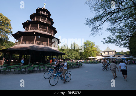 Chinesischen Turm im englischen Garten Stockfoto