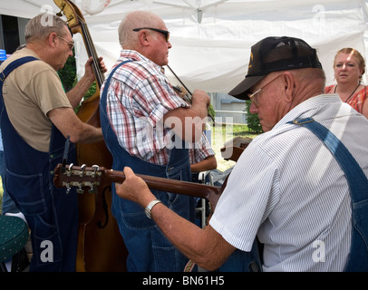 Teilnahme an der Smithville Jamboree Countrymusik und Bluegrass Musiker jährlich in Tennessee. Stockfoto