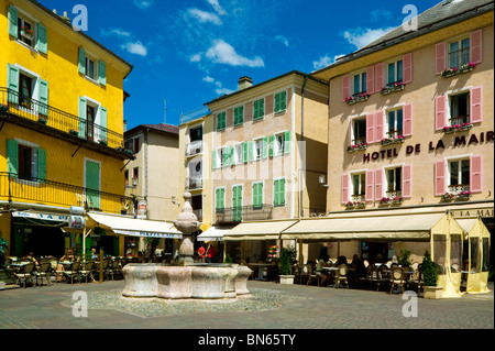 EMBRUN, HAUTES-ALPES, FRANKREICH Stockfoto