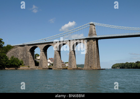 Menai Hängebrücke Anglesey Seite North Wales UK Stockfoto