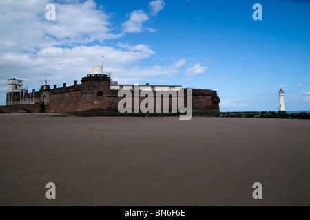 New Brighton an der Wirral Küste ein beliebtes Meerseite resort in Wallasey seit der viktorianischen Zeit. Jetzt unter Regeneration (2010) Stockfoto