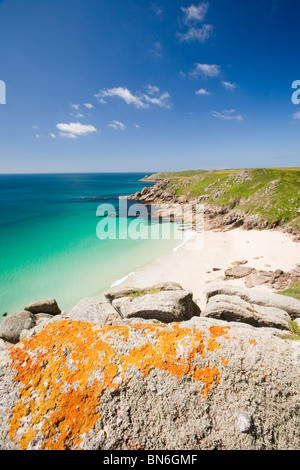 Küste Cornwalls unter St Levan in der Nähe von Lands End, UK. Stockfoto