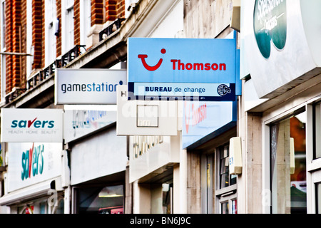 Thomson Reiseshop in Epsom High Street Surrey Stockfoto