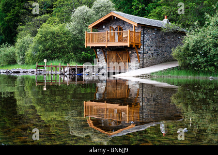 Der Herzog von Portland Bootshaus am See Ullswater im Frühling, Pooley Bridge Ullswater Seenplatte Cumbria England UK Stockfoto