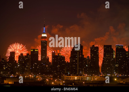 34. jährlichen Macys Feuerwerk Fourth Of July in New York am Sonntag, 4. Juli 2010. Stockfoto