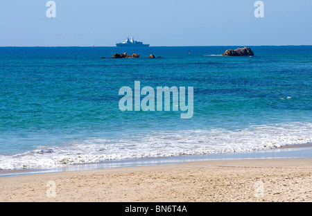 Blick auf den Ozean über Nelson Mandela Bay genommen von Hobie Beach in Port Elizabeth in Südafrika Stockfoto