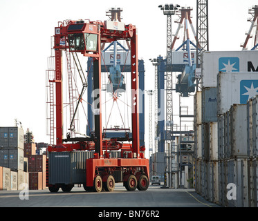 Das Containerterminal in Bremerhaven, Deutschland Stockfoto