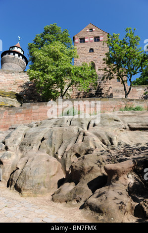 Das Schloss und Sinwell Tower Nürnberg Deutschland Nürnberg Deutschland Europa Stockfoto