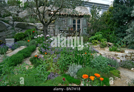 Die Schaffung des ein Garten der Provence Lavendel Stockfoto