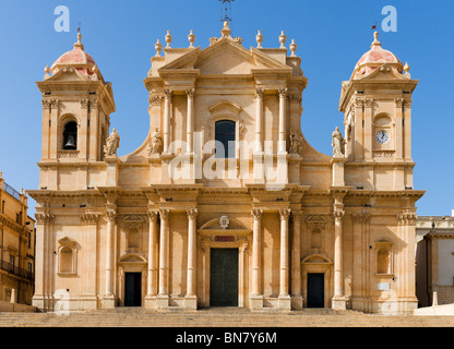 Der Duomo (Kathedrale) in der Piazza del Municipio, Corso Vittorio Emanuele, Noto, südliche Sizilien, Italien Stockfoto