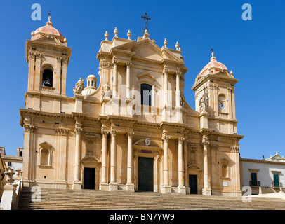 Der Duomo (Kathedrale) in der Piazza del Municipio, Corso Vittorio Emanuele, Noto, südliche Sizilien, Italien Stockfoto