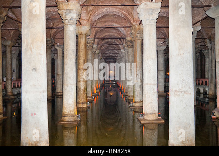 Die Basilika Zisterne Yerebatan Sarnici, Sultanahmet, Istanbul, Türkei Stockfoto