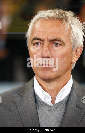 BERT VAN MARWIJK URUGUAY V HOLLAND GREEN POINT Stadion Kapstadt Südafrika 6. Juli 2010 Stockfoto