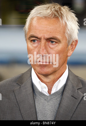 BERT VAN MARWIJK URUGUAY V HOLLAND GREEN POINT Stadion Kapstadt Südafrika 6. Juli 2010 Stockfoto