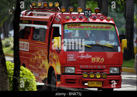 Jeepney IT Park Cebu City, Philippinen Stockfoto