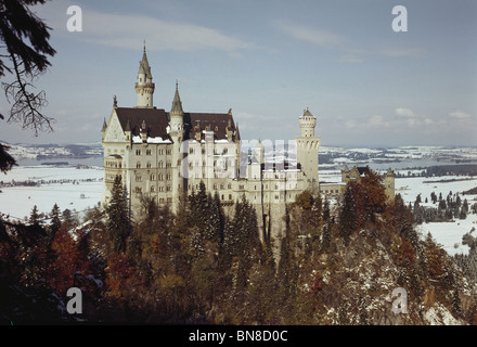 Fassade von Schloss Neuschwanstein, erbaut von Ludwig II von Bayern. Stockfoto