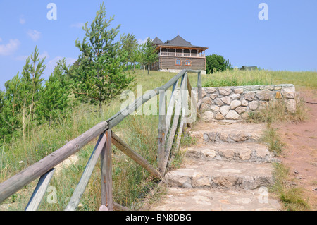 Holzhaus im alten russischen Dorf. Befindet sich im russischen National Park "Samara Luka". Stockfoto