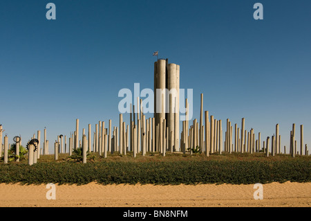 Blick auf das Monument zum Gedenken an israelische Soldaten der Division"Stahl" während Krieg von 1967 im Sinai in der Nähe der Grenze zum Gazastreifen Süden Israels getötet Stockfoto