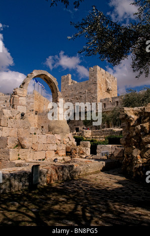 Blick auf Innenhof an der befestigten Turm Davids, auch bekannt als die Altstadt von Jerusalem Zitadelle Ost Jerusalem Israel Stockfoto