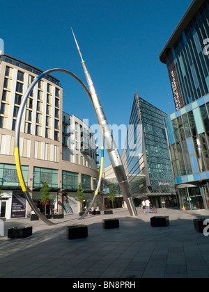 Das neue St Davids 2 Einkaufszentrum in Cardiff City Centre, John Lewis Geschäft, Geschäfte, Wohnungen Cardiff Central Library Wales Großbritannien KATHY DEWITT Stockfoto