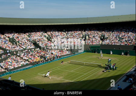 Gesamtansicht des Spiels auf Platz 1 bei den Wimbledon Tennis Championships 2010 Stockfoto