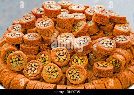 Istanbul Türkei Kadadikoy türkische Früchte Baker Markt Stockfoto