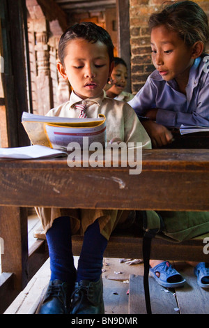 Klassenzimmer in Bhaktapur, Nepal Stockfoto