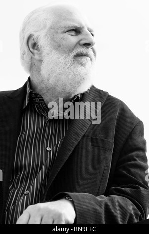 Senior kaukasischen Mann mit Bart Stockfoto