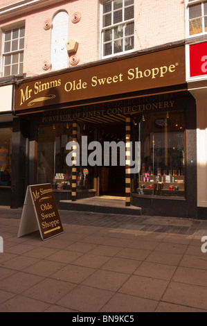 Herr Simms Olde Sweet Shoppe Konditorei speichern in Norwich, Norfolk, England, Großbritannien, Uk Stockfoto