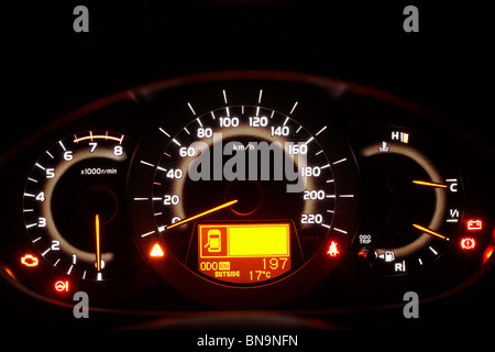 Automatische Anzeige Brett - Nahaufnahme von Armaturenbrett Stockfoto