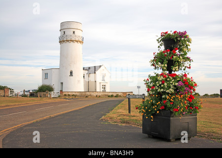 Der Leuchtturm auf der Klippe Zeitpunkt St Edmund Hunstanton, Norfolk, England, Vereinigtes Königreich (stillgelegten). Stockfoto