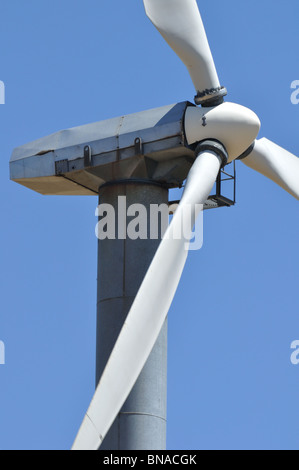 Wind-Maschinen auf den Tehachapi Pass, Mojave-Wüste, Sierra Nevada Mountains, Kalifornien Stockfoto