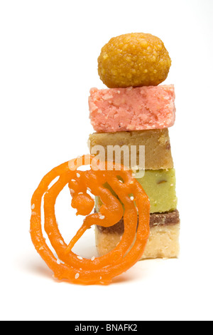 Abstrakte lebendige Auswahl von asiatischen Süßwaren aus niedrigen Perspektive Stockfoto