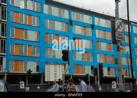 Alte Wohnungen renoviert in Manchester. Stockfoto