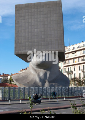 La Tête au Carre, Museum für Moderne Kunst, schön. Frankreich Stockfoto