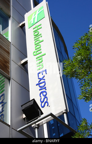 Ein Holiday Inn Express in einer Stadt, U.K. Stockfoto