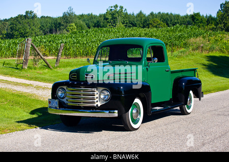 1948-Ford F - 47 Pickup-Truck Stockfoto