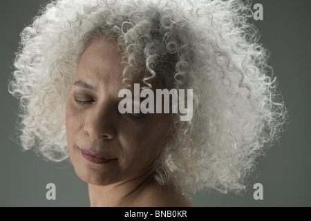 Reife Frau, Kopfschuss Stockfoto