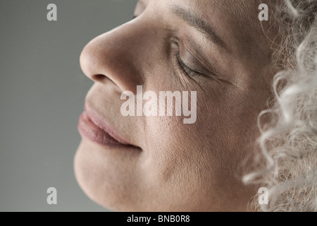 Reife Frau, Kopfschuss Stockfoto