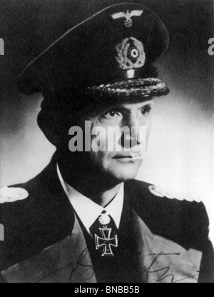 ADMIRAL KARL DOENITZ (1891-1980) deutscher Marinekommandant hier im 2. Weltkrieg Stockfoto