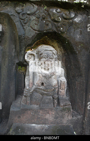 Yeh Pulu Relief ist ein alten Komplex von Felszeichnungen am Bedulu, in der Nähe von Ubud, Bali. Stockfoto