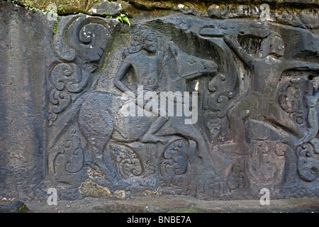 Yeh Pulu Relief ist ein alten Komplex von Felszeichnungen am Bedulu, in der Nähe von Ubud, Bali. Stockfoto