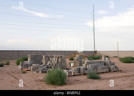 Unvollendet und verlassenen Wohnsiedlungen im Großraum Phoenix, Arizona. Stockfoto