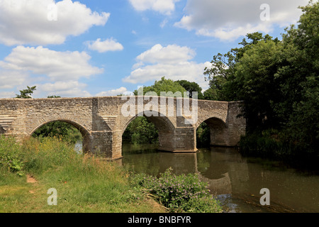 3271. Fluss Medway und Teston Bridge, West Farleigh, in der Nähe von Maidstone, Kent, UK Stockfoto