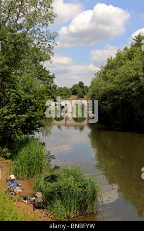 3272. Fluss Medway und Teston Bridge, West Farleigh, in der Nähe von Maidstone, Kent, UK Stockfoto