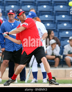 JAMES DENTON die STEVE GARVEY CELEBRITY SOFTBALL klassische MALIBU CA 10. Juli 2010 Stockfoto