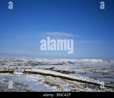 Winterlandschaft Lyme Handley über Lyme Park und The Hauptmarktplatzes Trail Cheshire England Stockfoto